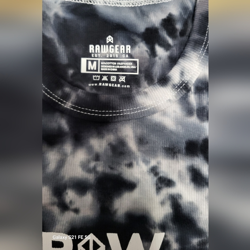 Athletic RAW GEAR PUMP PRINT CROP TOP NWT - Picture 3 of 5